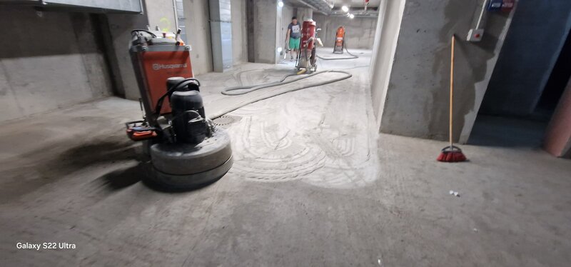 Slefuitor pardoseli beton, mozaic, marmura,